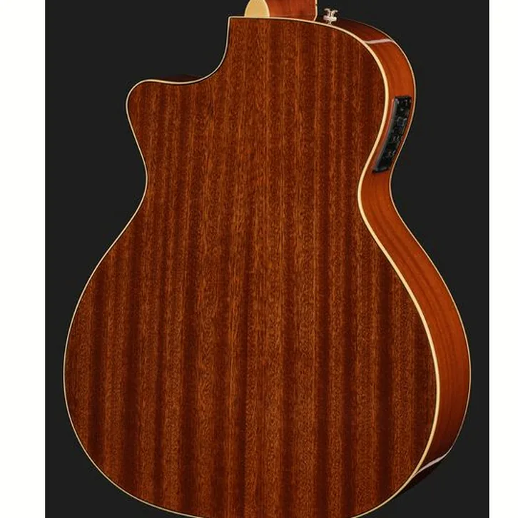 Recension av Fender Kingman Bass SEB WN: ljud och komfort i detalj