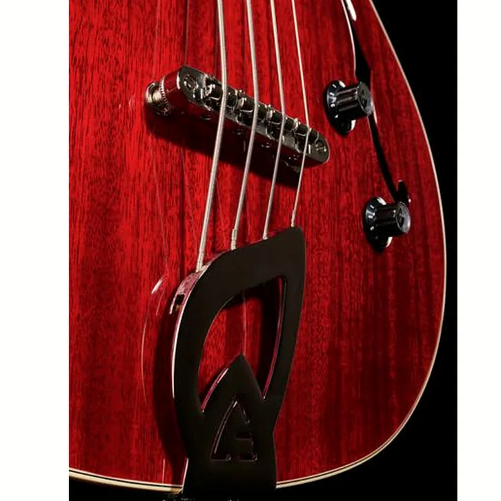 Guild Starfire I Bass Cherry Red, test av basgitarr