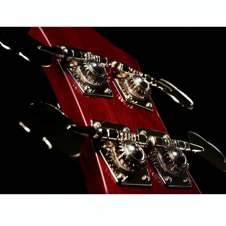 Guild Starfire I Bass Cherry Red, test av basgitarr