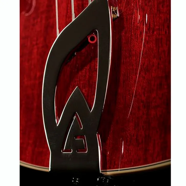 Guild Starfire I Bass LH Cherry Red: test och recension av basgitarren