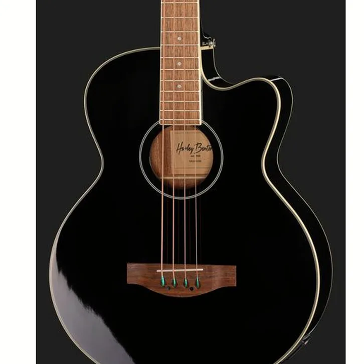 Harley Benton B-30BK Acoustic Bass Bundle recension: ljud, byggkvalitet och känsla