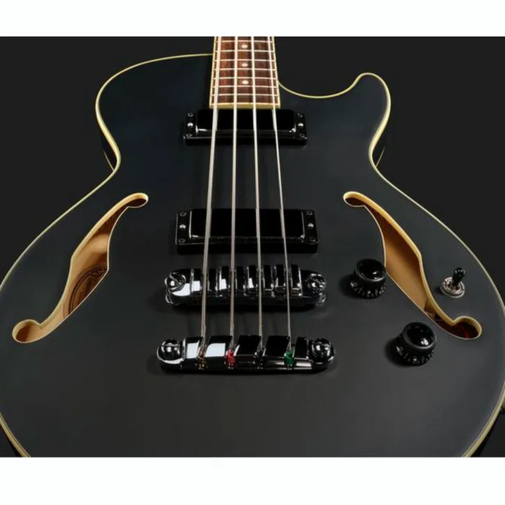 Ibanez AGB200-BKF Semi Hollow test och komplett recension