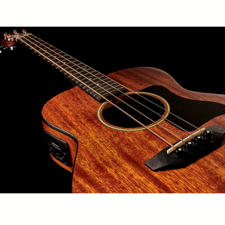 Test och recension av Harley Benton GS-Travel-E Bass Mahogany