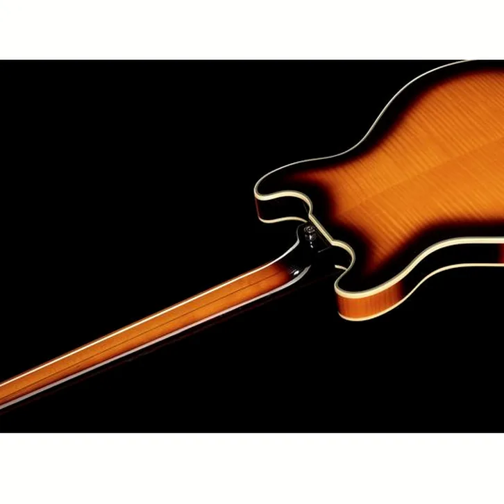 Test av Warwick RB Star Bass 4 VSTHP: för nybörjare och vana basister